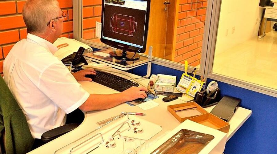 Desenvolvimento de Facas de Corte e Vinco e Embalagens